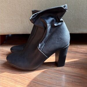 Nine West Black Heeled Boots